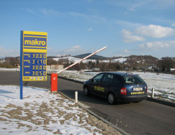 Automatic entry barriers